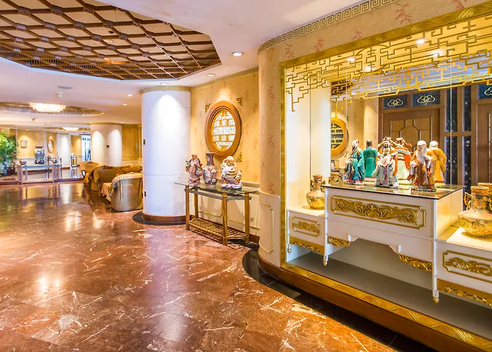 Hotel Montien Riverside 5*