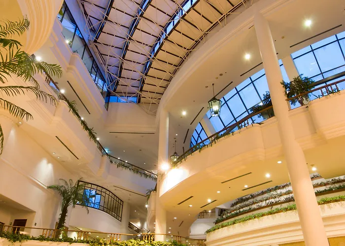 Montien Riverside Hotel 5*