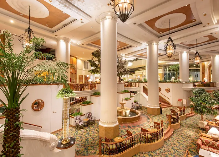 Montien Riverside Hotel 5*