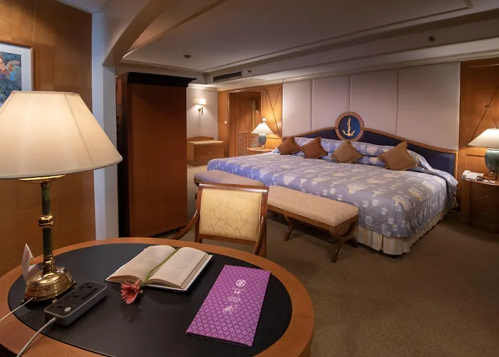 Montien Riverside Hotel Bangkok