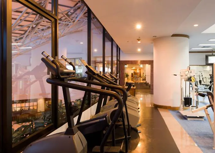 Montien Riverside Hotel 5*