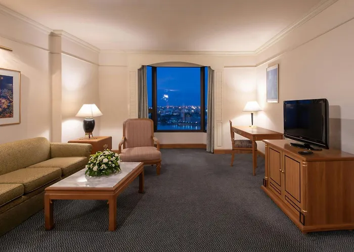 Montien Riverside Hotel Bangkok